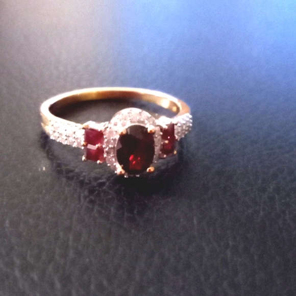 AMERICAN ARIZONA ANTHILL GARNET, PYROPE GARNET AND MOISSANITE RING - Picture 3 of 6